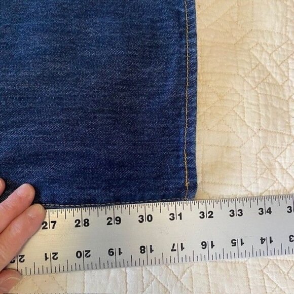 Levi's 501 Button Fly 36 X 32 Dark wash 5 pocket Straight leg Cotton Western - Picture 6 of 13